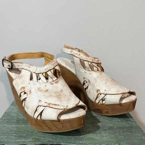 Very Volatile White and Brown Wedge Sandals - Picture 1 of 10